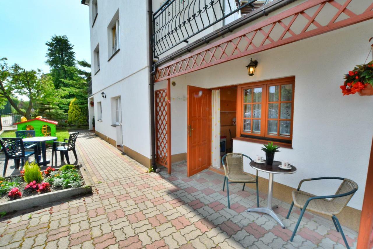 Czarmorza Pokoje Goscinne Mielno Exterior foto